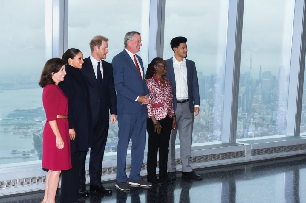 Meghan Markle and Prince harry pose for a picture in new york